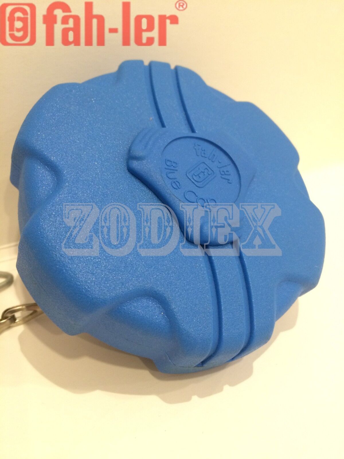 Locking Adblue Fuel / Gas Tank Cap - VOLVO FE- FL 11 - FM 12 -F80- N10- 20926021